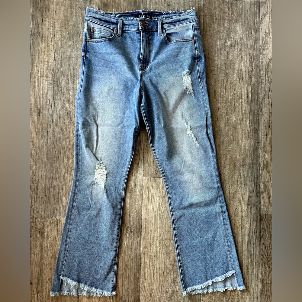 High low ankle jeans 👖